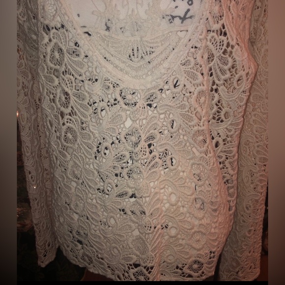 “ZARA TRAFALUC” IVORY COLOR LACE TOP SIZE L  EUC - Picture 4 of 5